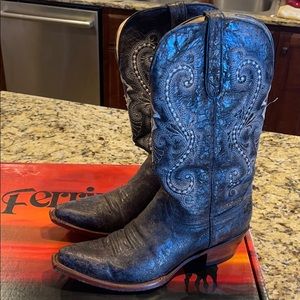 Woman’s Ferrini Boots
